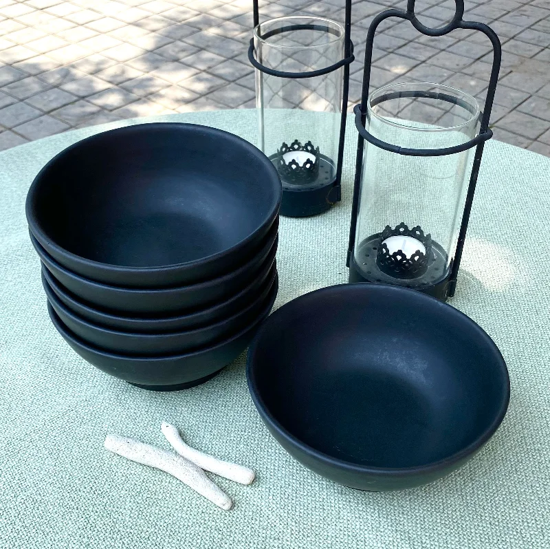 Matte black noodle bowls. Set of 6.