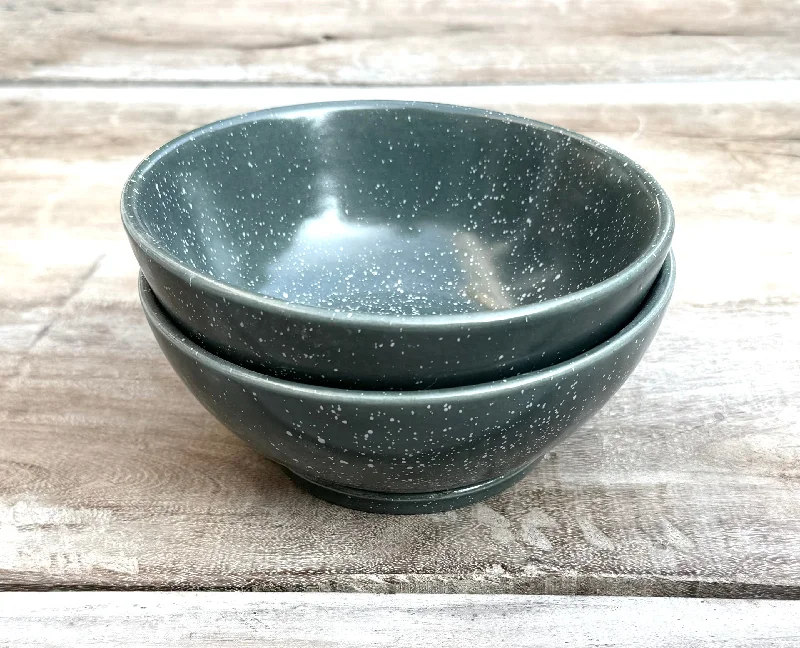 Matte dark grey with white speckle noodle/pasta/salad bowl. Set of 2.