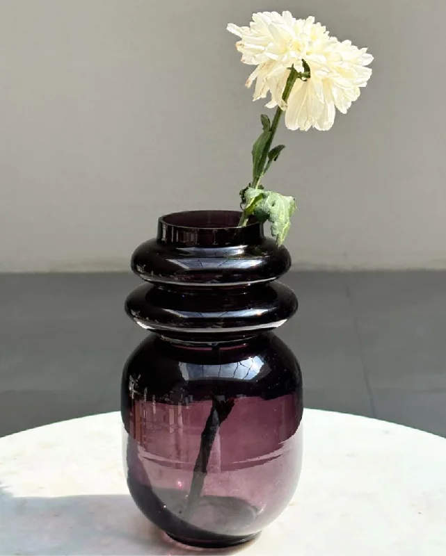 Loop Glass Vase | 4 x 8 inches