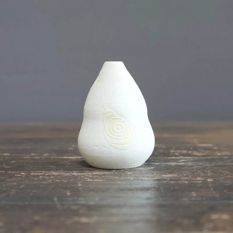 "Shell" Bud Vase #AZK20B